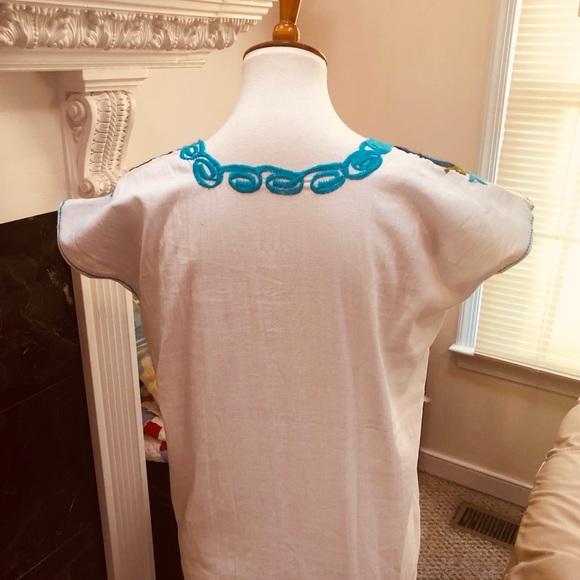 Made in Mexico beautiful Top! 💕🇲🇽🌸 - Picture 5 of 8